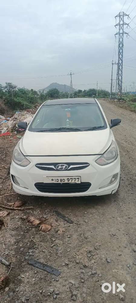 Hyundai Fluidic Verna 2013