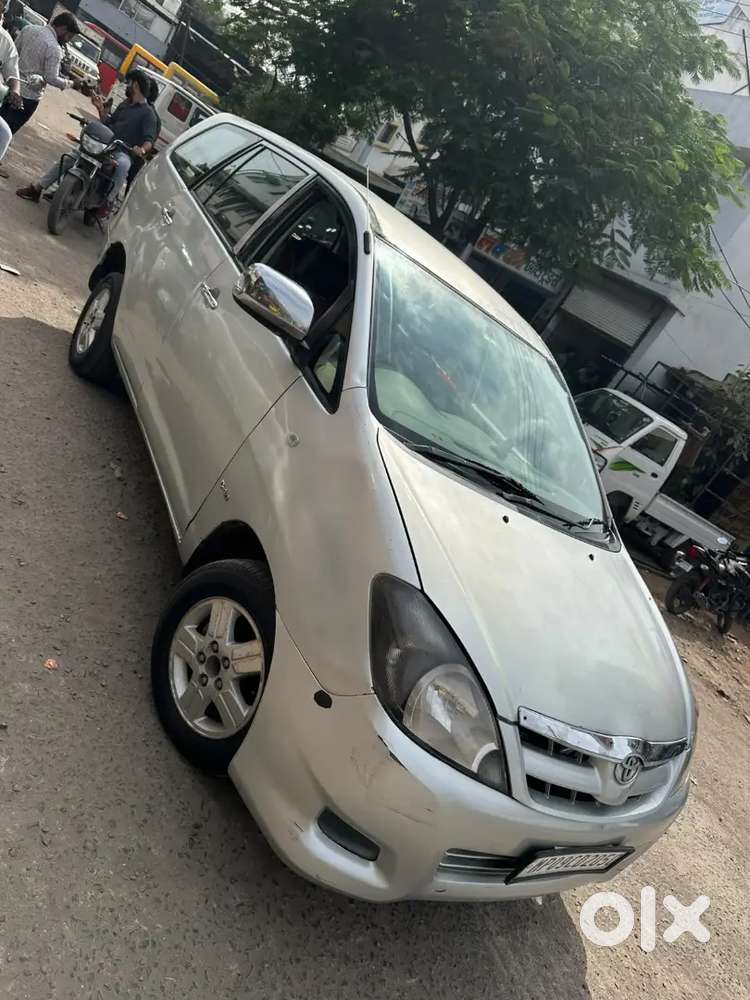 Toyota Innova 2.5 V 2009