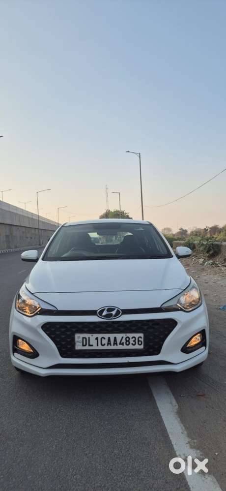 Hyundai I20 Asta 1.4 At Vtvt, 2018, Petrol