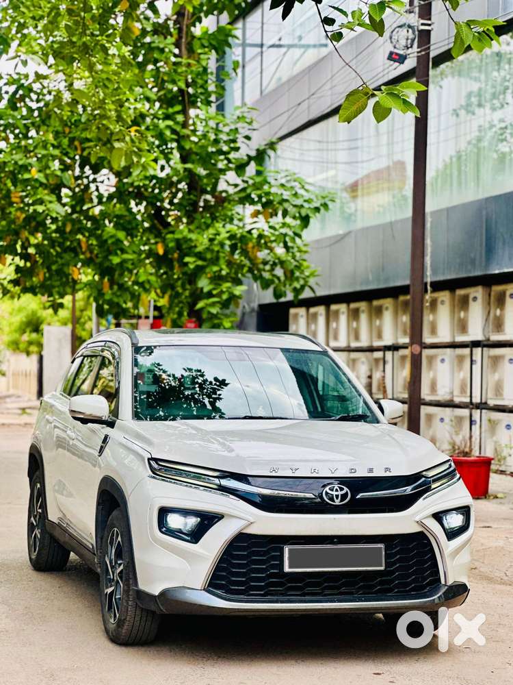 Toyota Urban Cruiser Hyryder 1.5 V Hybrid, 2024, Petrol