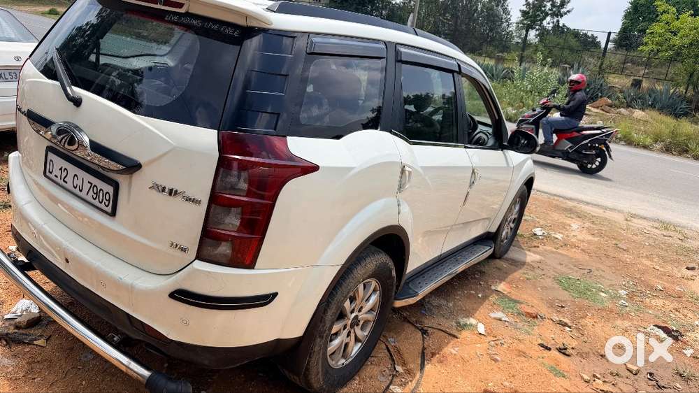 XUV 500 2016 W8, Manual, DL register vehicle with NOC in my name