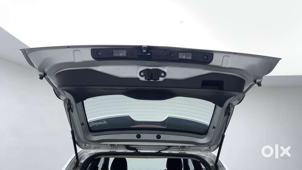 Nissan Magnite 1.0 Xv Turbo Cvt, 2022, Petrol