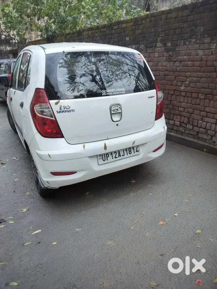 I10 Car With Cng Kit On Papper Good Condition