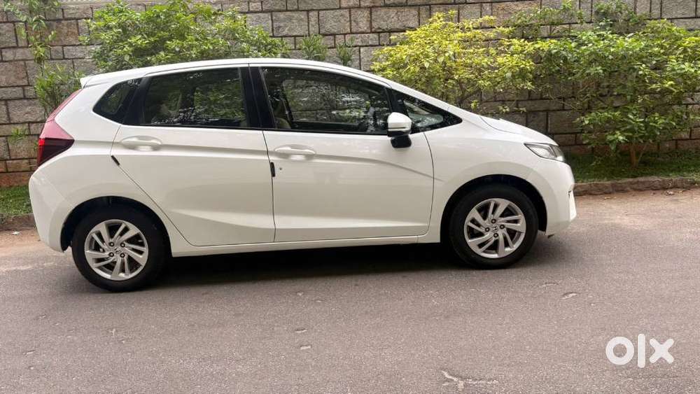 Honda Jazz V Mt Privilege, 2017, Petrol