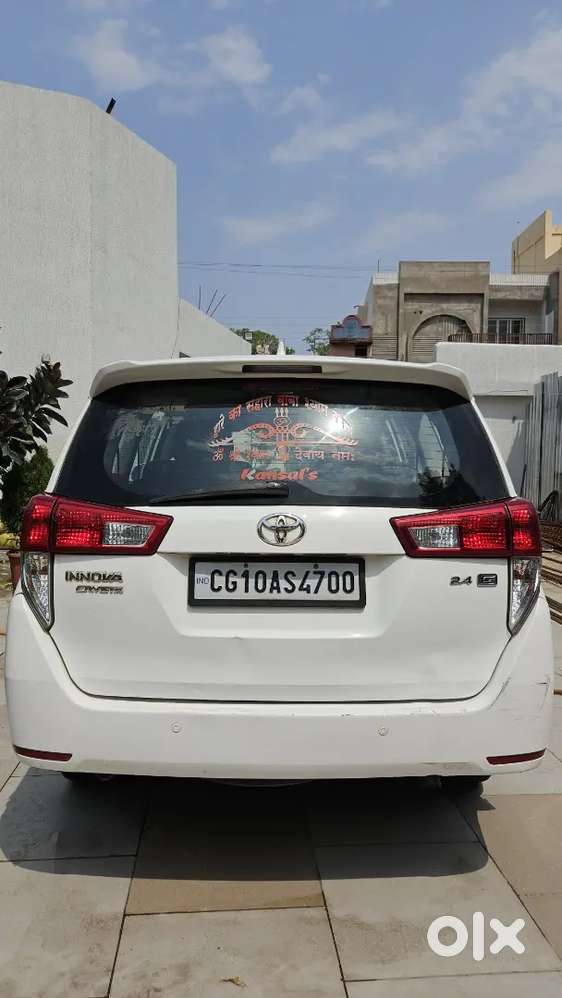 Toyota Innova Crysta 2.4 Gi