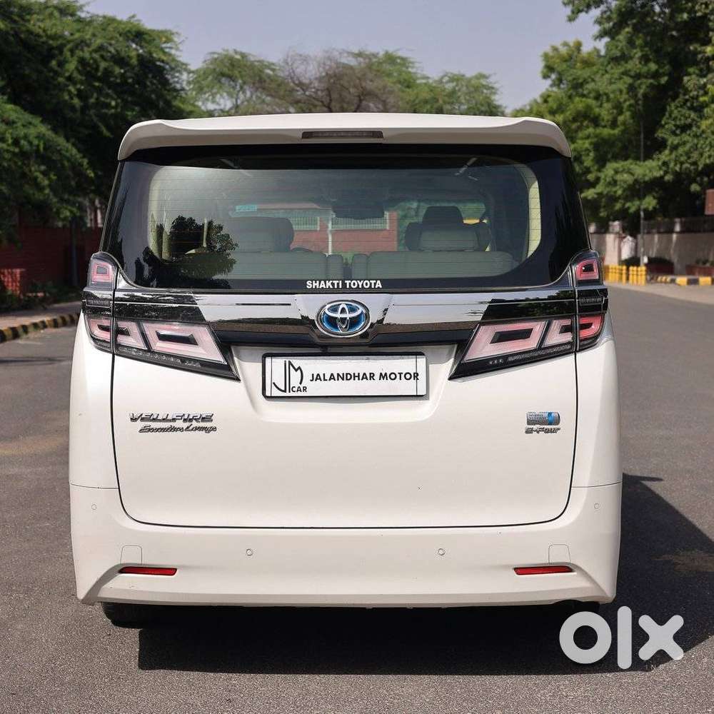 Toyota Vellfire 2.5 Hybrid, 2023, Petrol