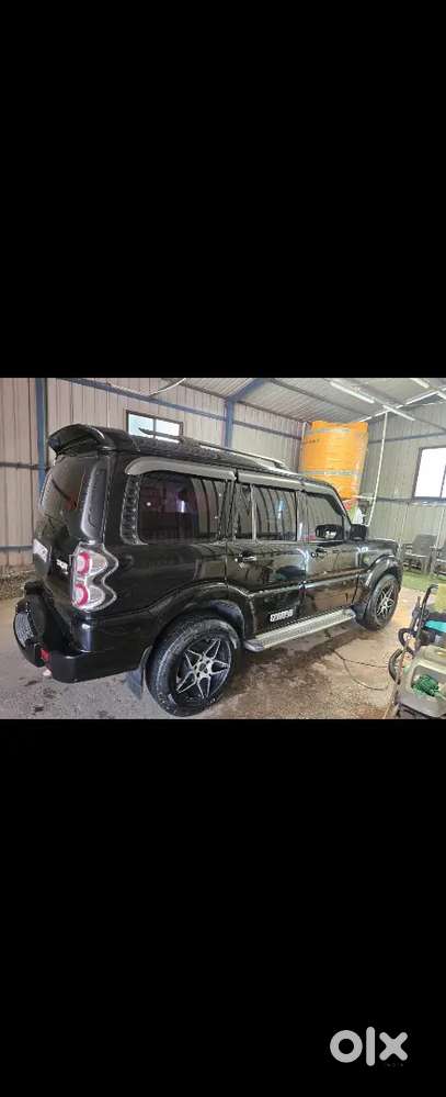 Mahindra Scorpio Classic 2015 All New Tayar Good Condition