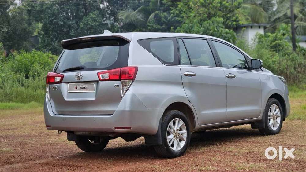 Toyota Innova Crysta 2.4 V 7 Str, 2017, Diesel
