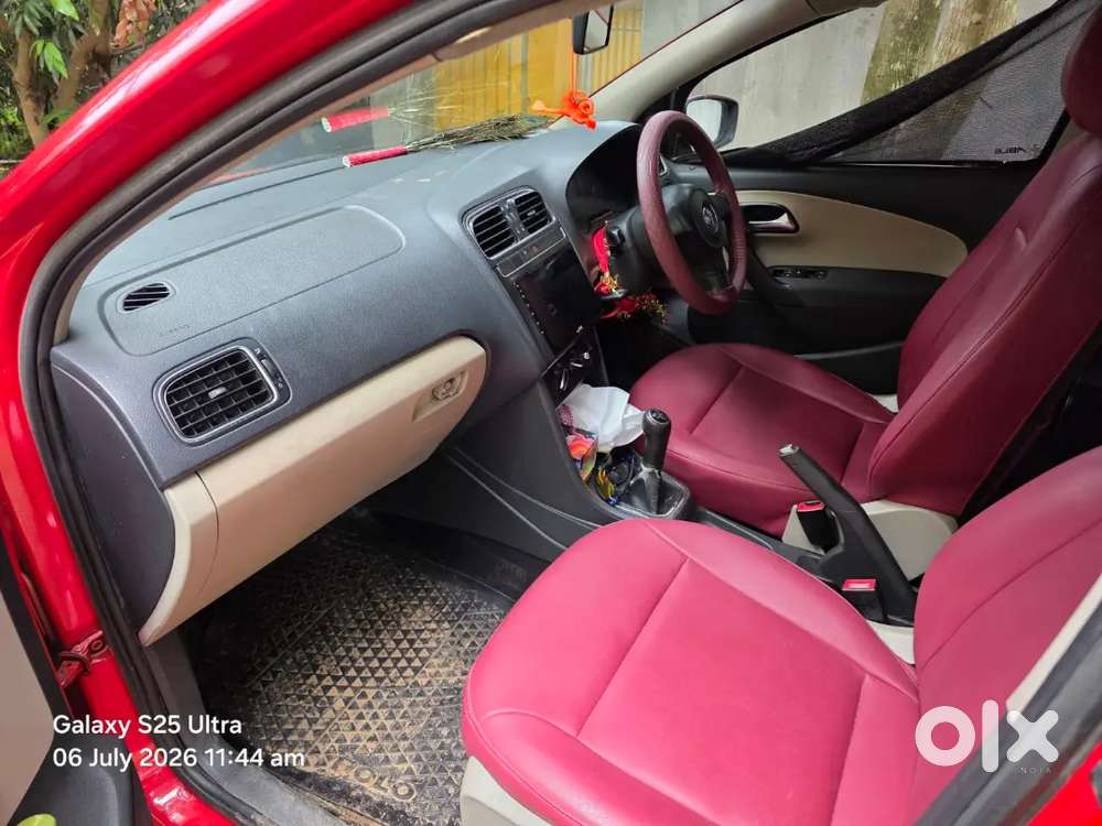 Urgent Selling Volkswagen Polo 1.2 Highline 2011