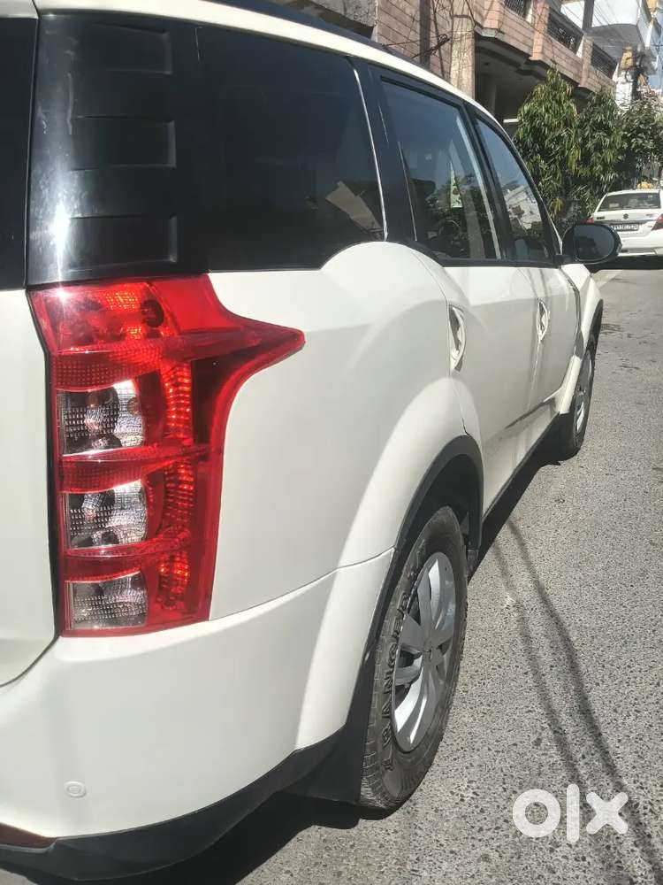 Mahindra Xuv500 2015 Diesel 80195 Km Driven