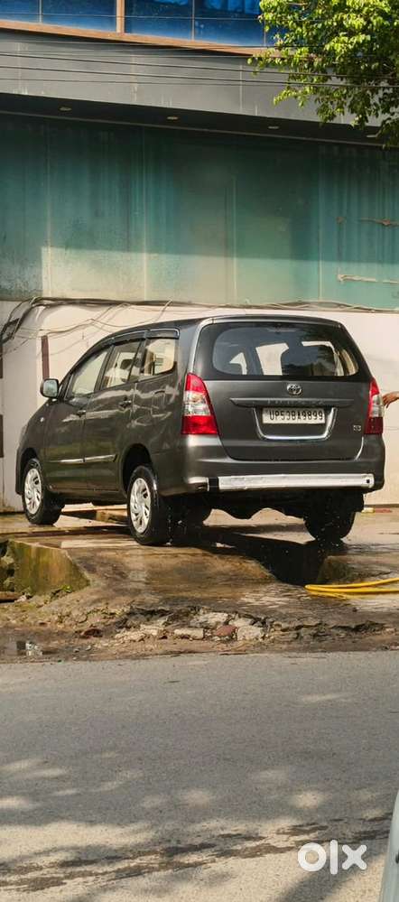 Toyota Innova Diesel Car 2012