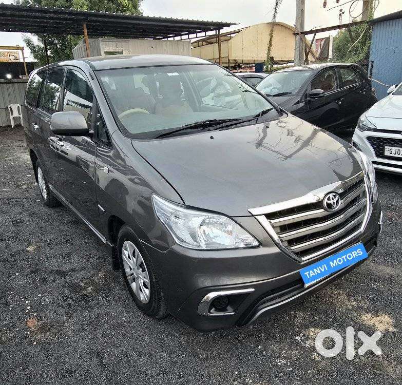 Toyota Innova 2.5 G (diesel) 8 Seater, 2012, Diesel