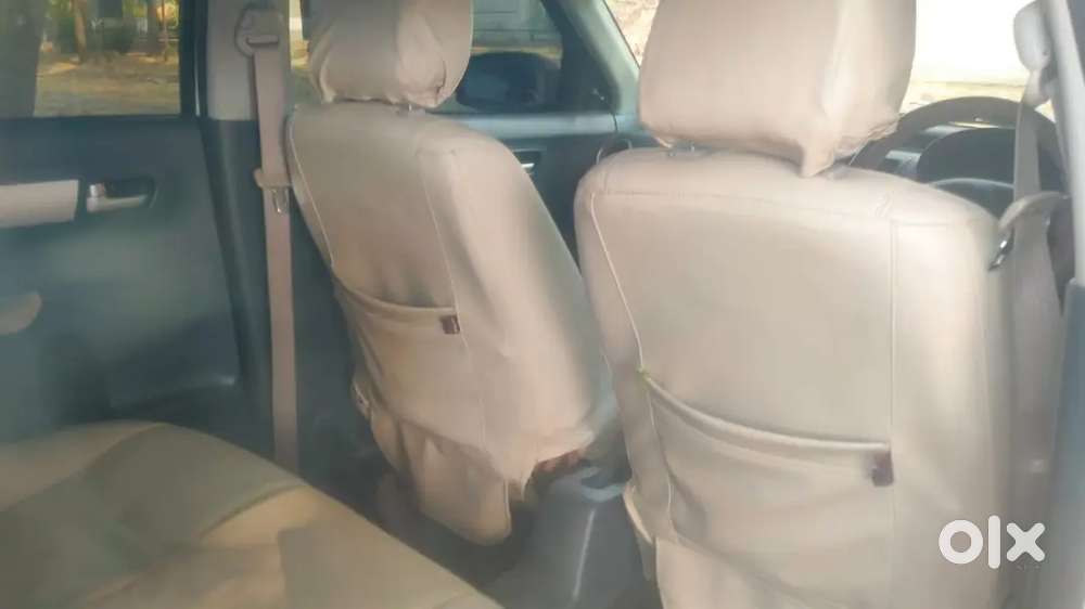 Maruti Suzuki Swift Dzire 2011