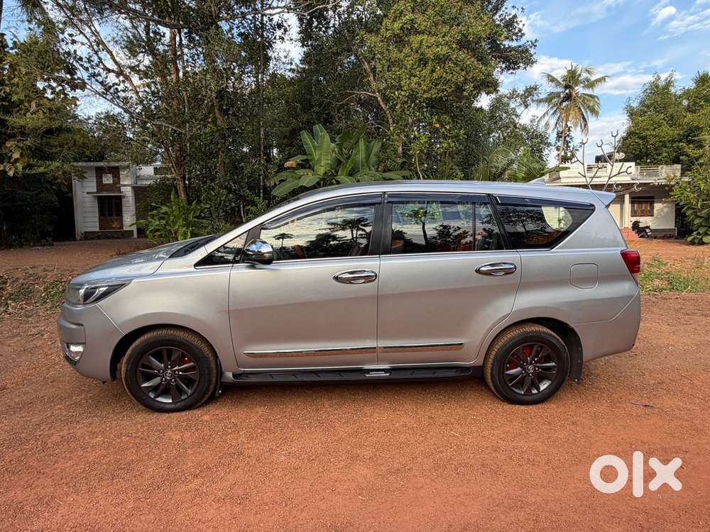 Toyota Innova Crysta 2018 Diesel Well Maintained