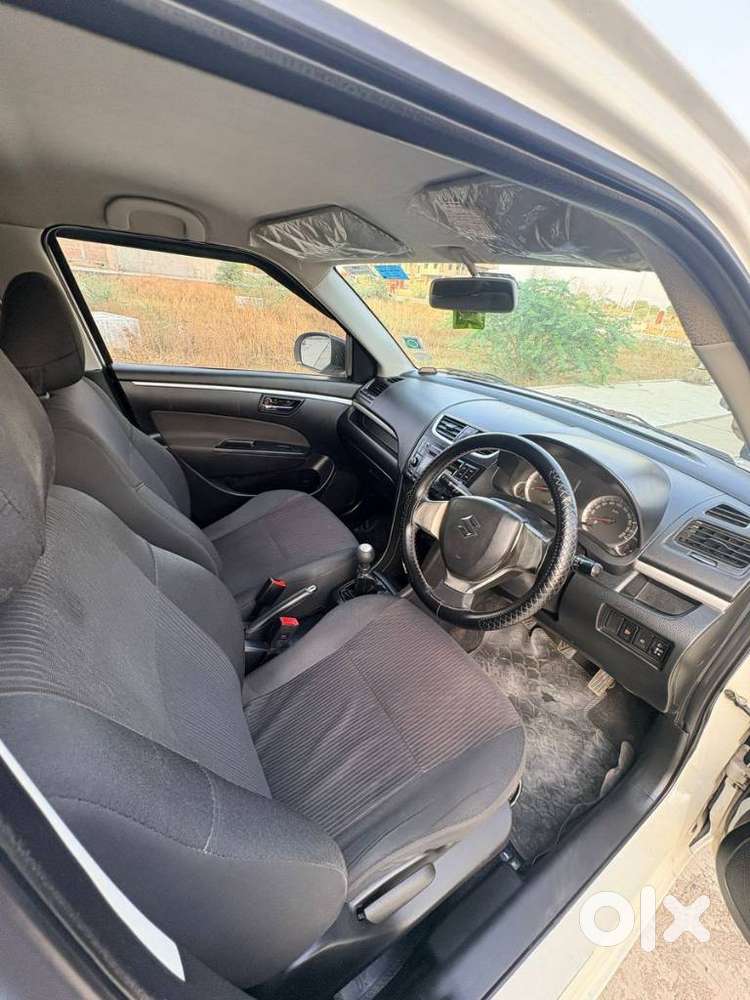 Maruti Suzuki Swift Vxi 1.2 Abs Bs-iv, 2015, Petrol
