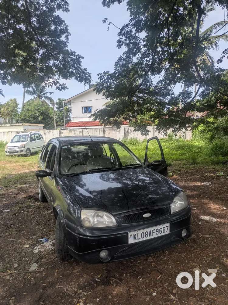 Ford Ikon 1.6 Zxi Petrol Manual 2005