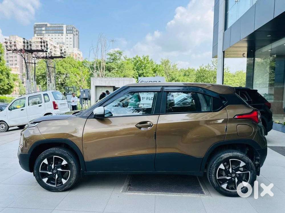 Tata Punch, 2022, Petrol