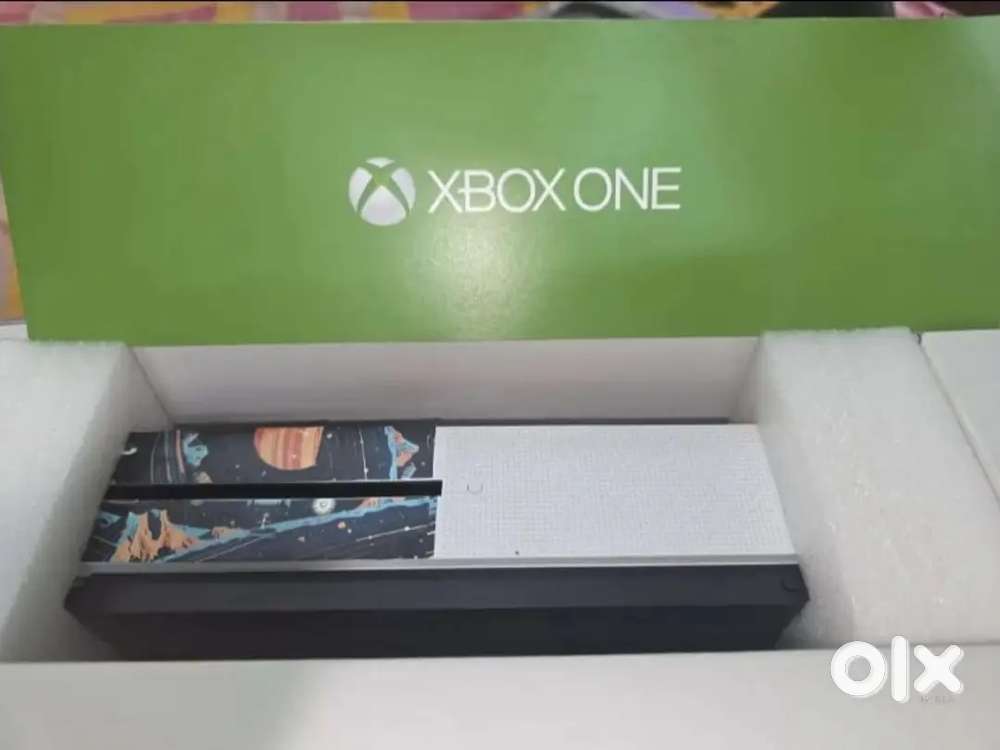 Xbox One S 1TB Console Bundle – 2 Controllers + 8 Games Include