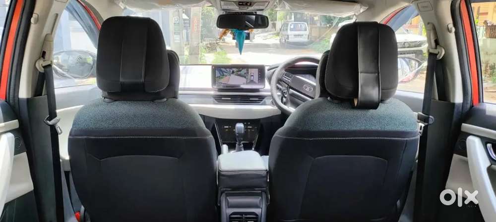 Tata Nexon Creative Plus S Duel Tone Red Colour With Black Roof