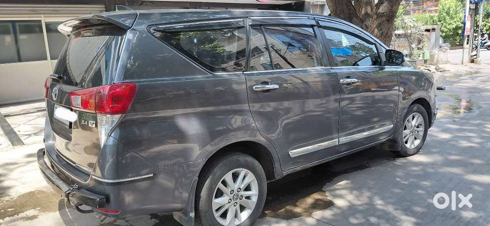 Toyota Innova Crysta 2.4 V 8 Str, 2018, Diesel