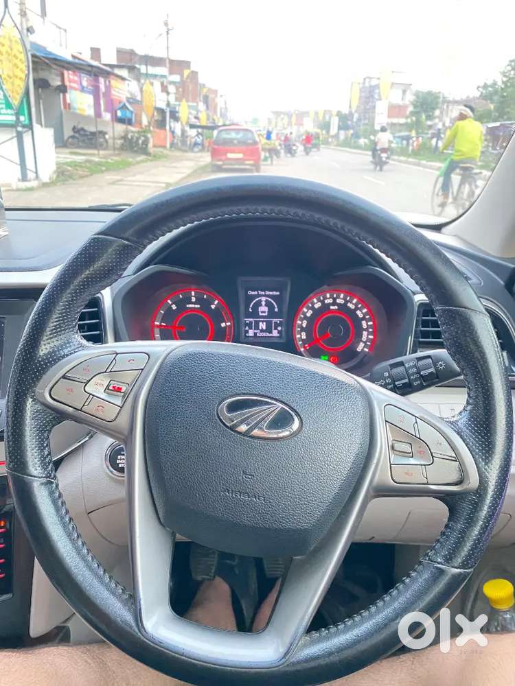 Mahindra Xuv300 Top Model Diesel 60k Company Serive Record Driven