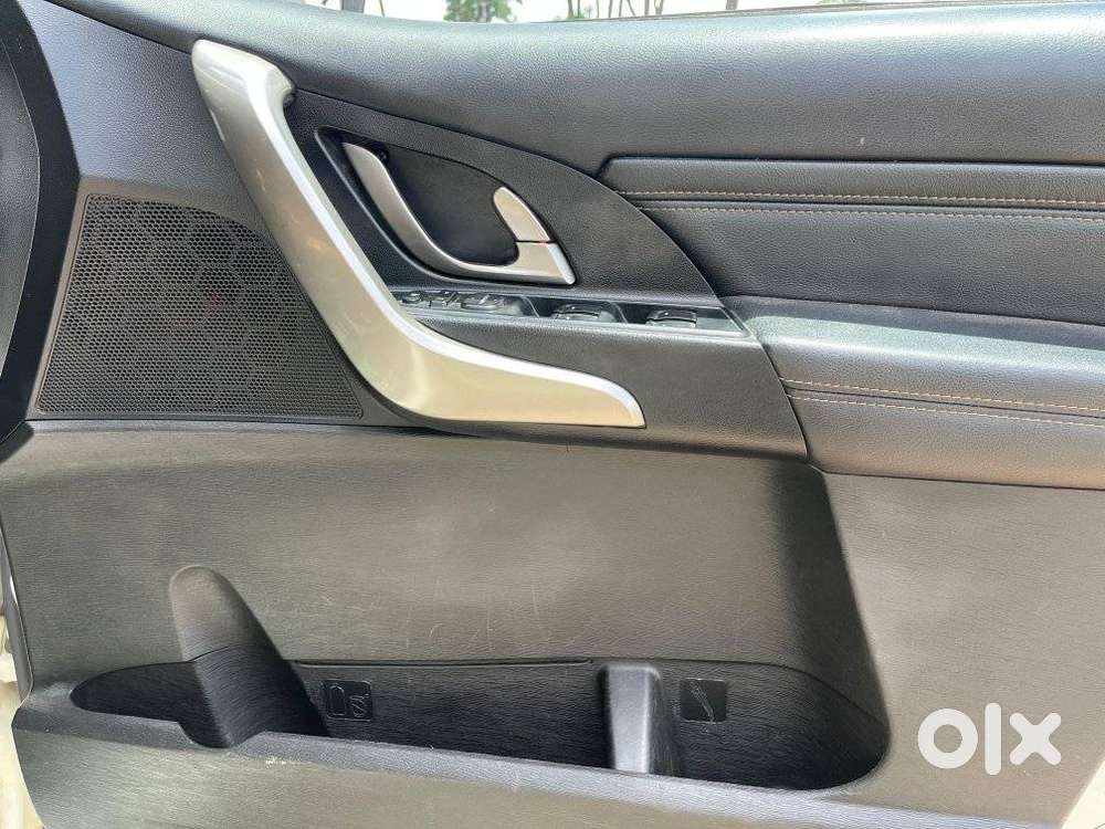 Mahindra Xuv500 W11 At, 2022, Diesel