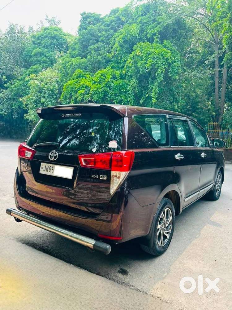 Toyota Innova Crysta 2.4 V 8 Str, 2021, Diesel