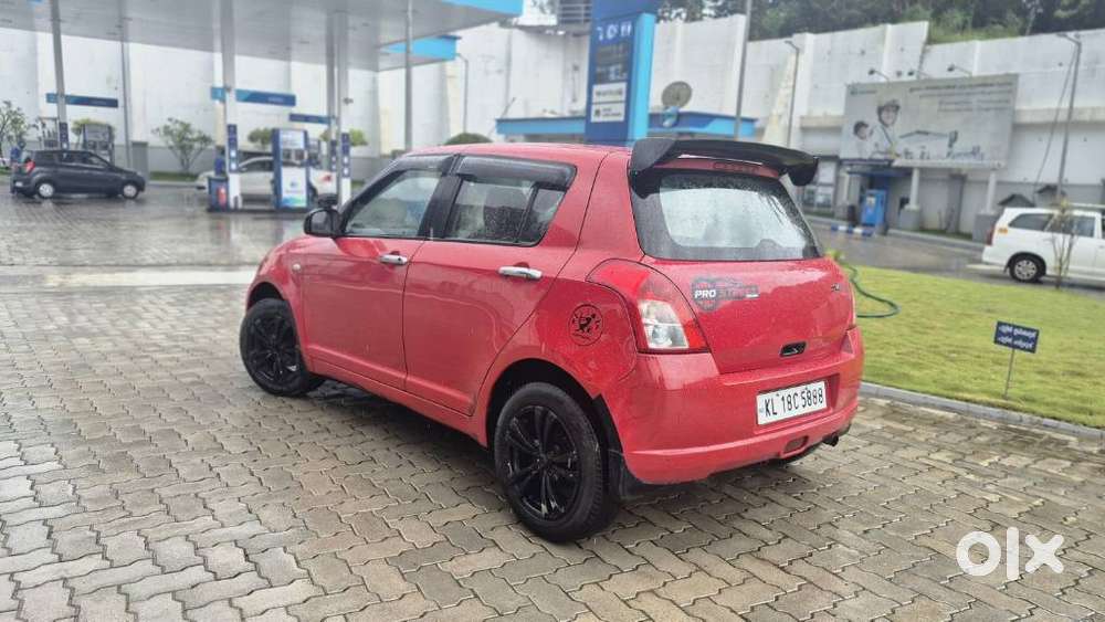 Maruti Suzuki Swift Vxi Bsiii, 2006, Petrol