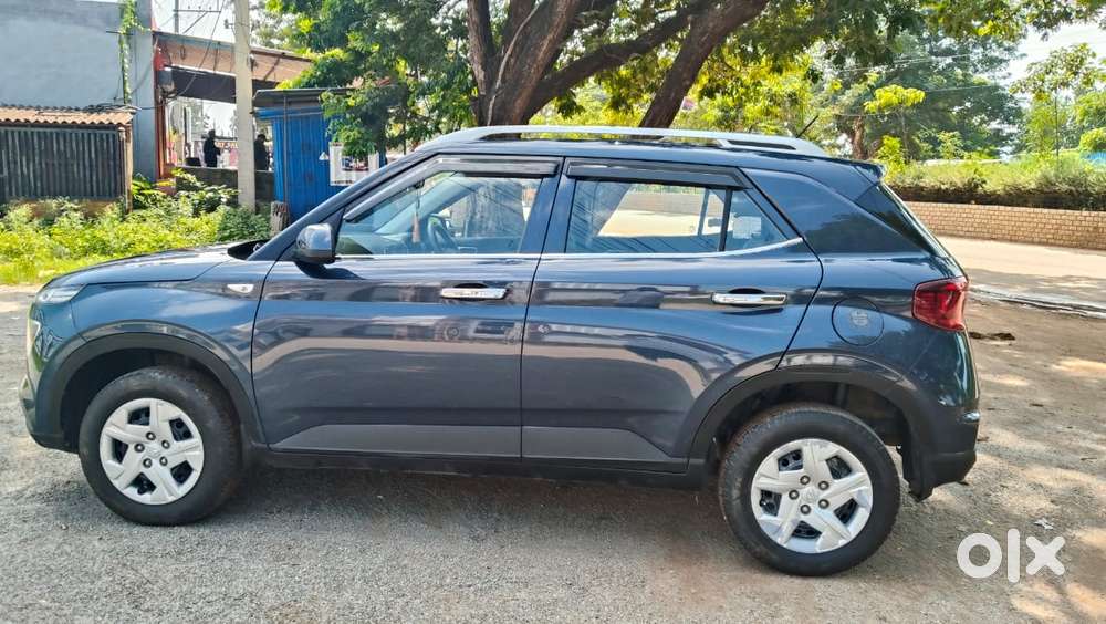 Hyundai Venue S, 2021, Petrol