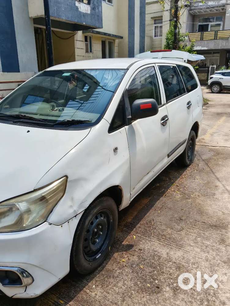 Toyota Innova 2013 Diesel Car