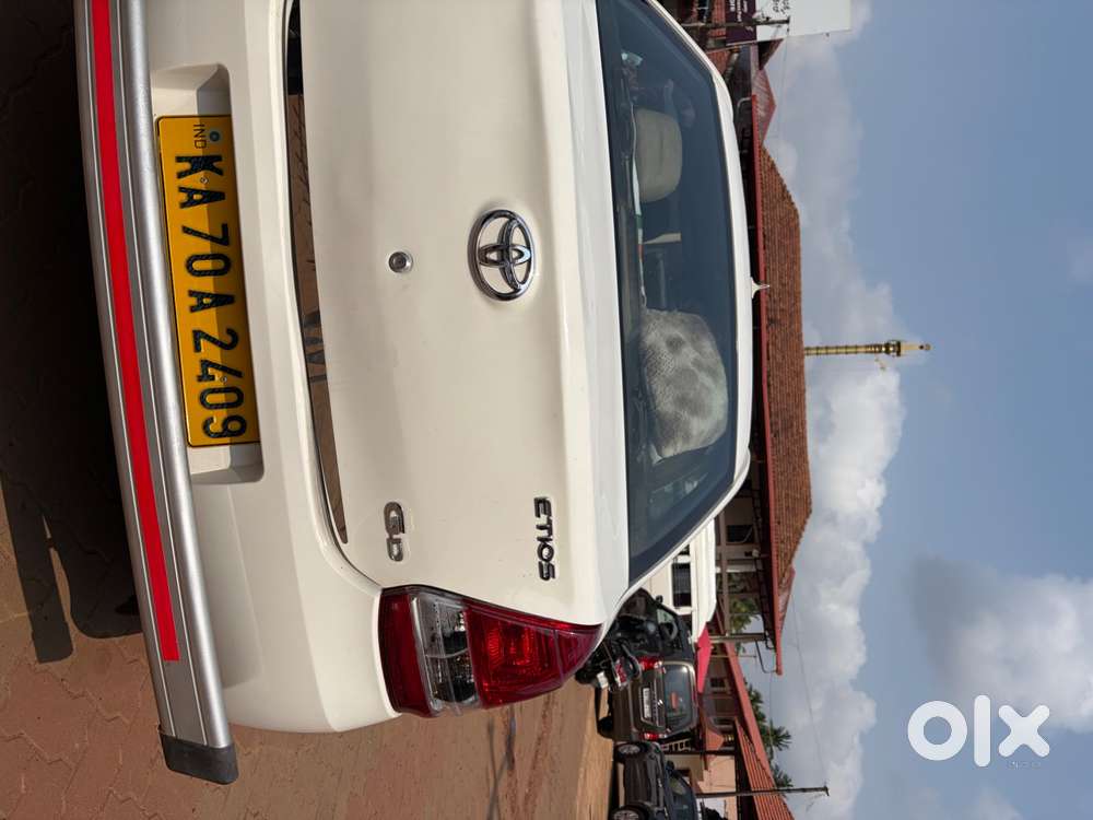 Toyota Etios 2018 September Diesel 120000 Km Driven
