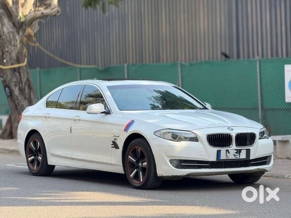 Bmw 5 Series 523i Sedan 2011