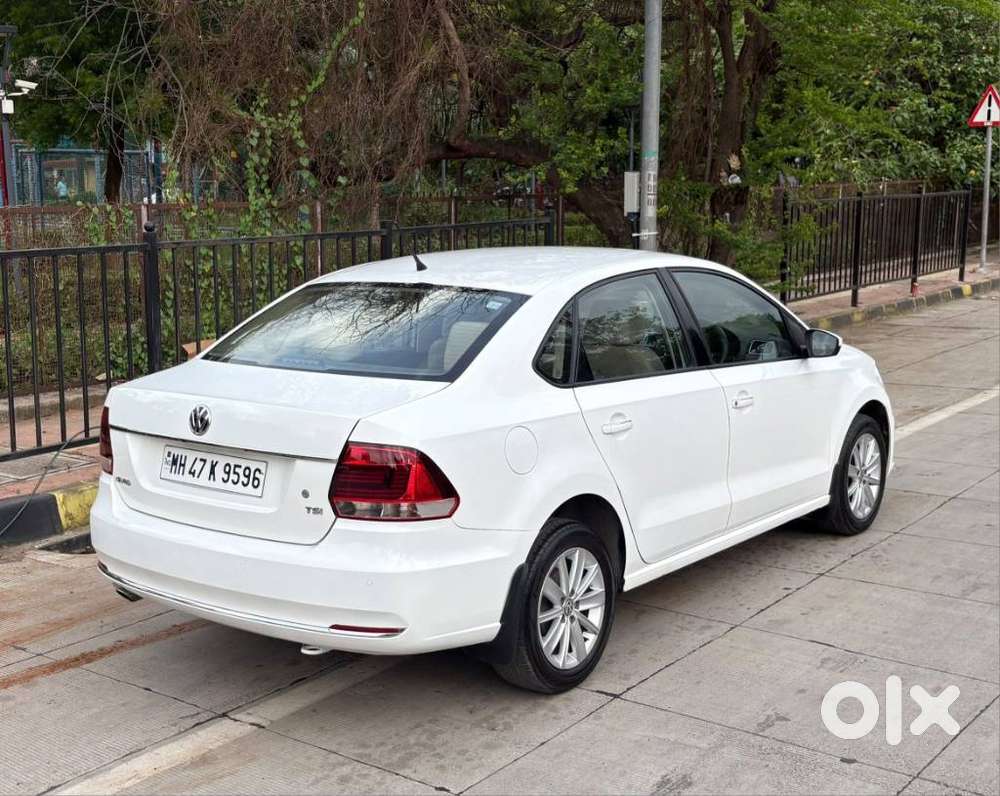 Volkswagen Vento 1.2 Tsi Highline Plus At, 2016, Petrol