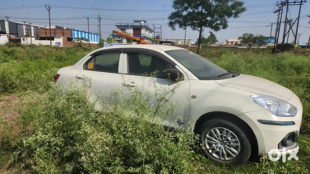 Maruti Suzuki Dzire 2022 Cng & Hybrids 80000 Km Driven