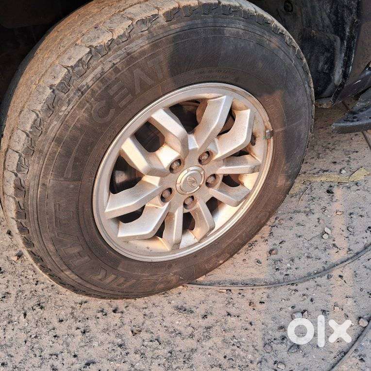 Mahindra Tuv 300 Mhawk100 T8 Amt, 2017, Diesel