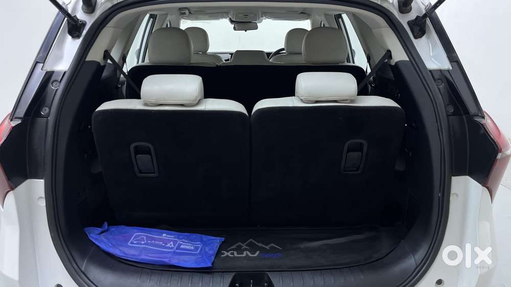 Mahindra Xuv700 2.0 Ax 7 Petrol At Luxury Pack Str, 2022, Petrol