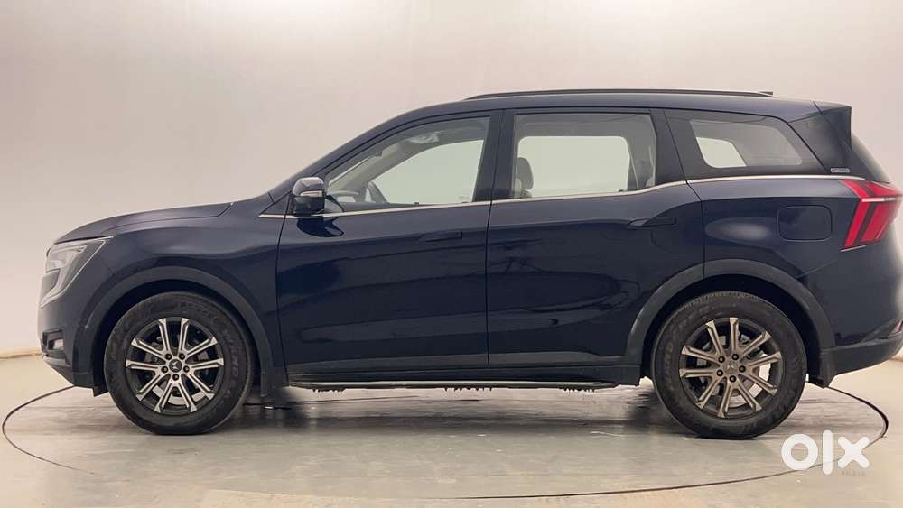 Mahindra Xuv700 2.2 Ax 7 Diesel At Luxury Pack Str Awd, 2022, Diesel