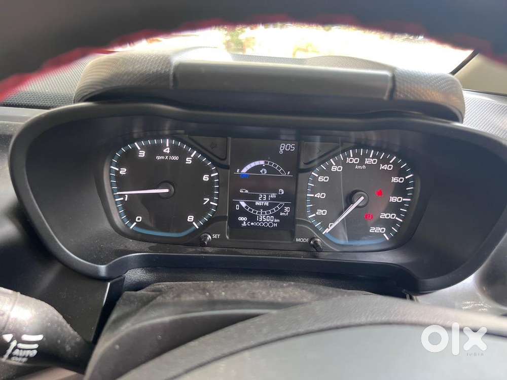 Tata Altroz Xms Petrol Manual 2025 Year