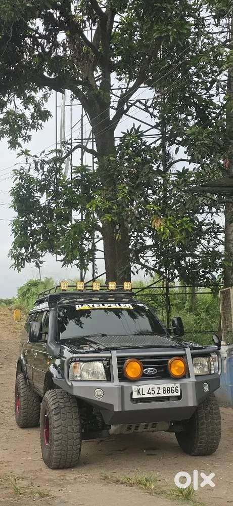 Ford Endeavour 2005
