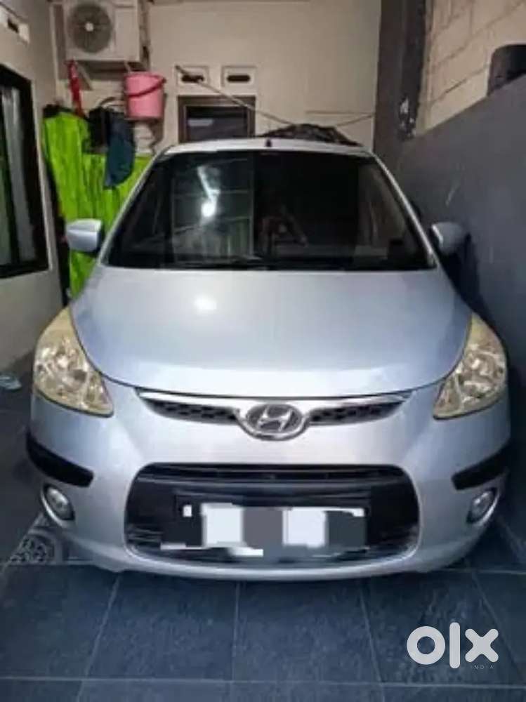 Maruti Suzuki Omni 2011