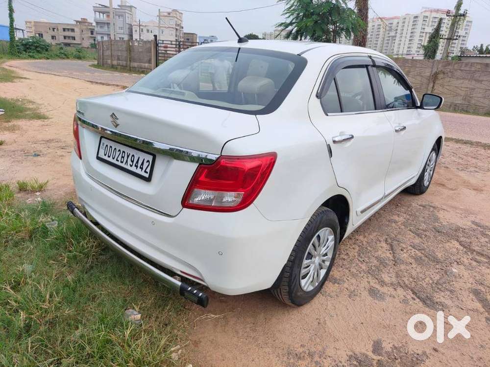 Maruti Suzuki Dzire 1.2 Vxi, 2022, Petrol