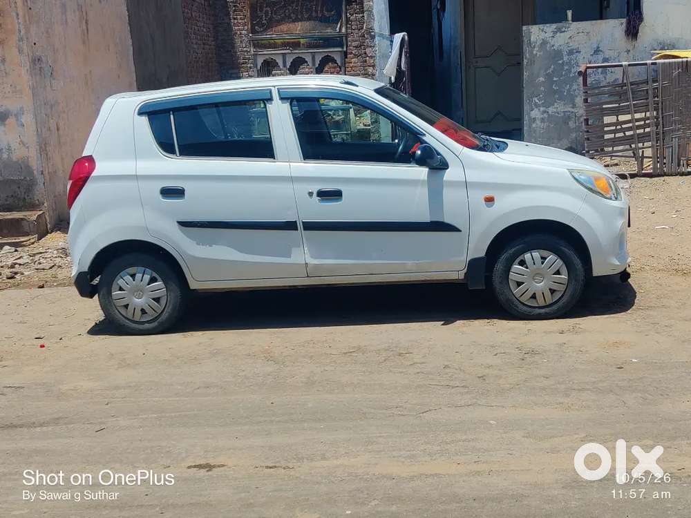 सोरुम कन्डीसन ,पावर स्टेरिन्ग  ,आगे पावर विन्डो,विमो फुल