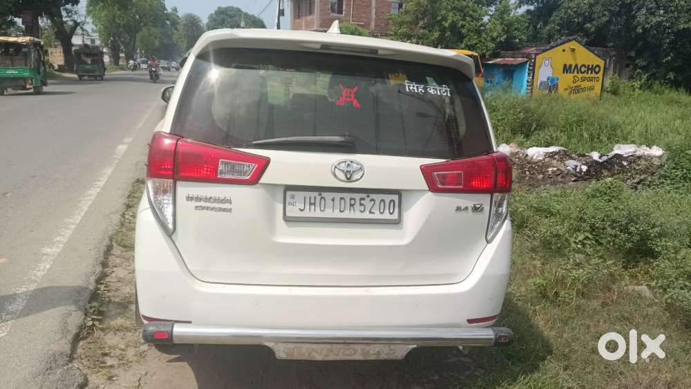 Toyota Innova Crysta