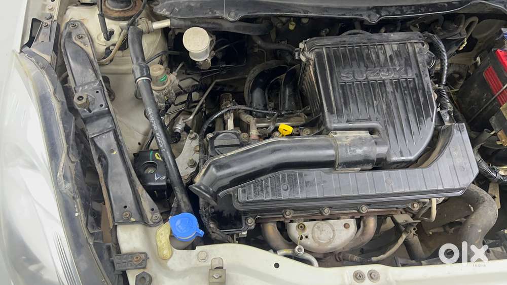Maruti Suzuki Swift Dzire 1.3 Vxi, 2015, Petrol