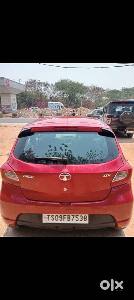 Tata Tiago 1.2 Revotron Xza, 2018, Petrol
