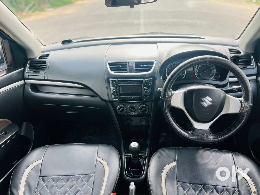 Maruti Suzuki Swift Vxi + Manual, 2017, Petrol