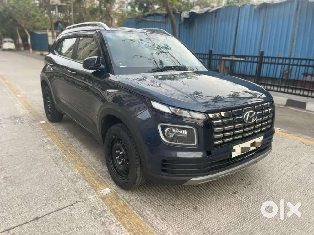Hyundai Venue 2021 S+ Petrol  Single Owner