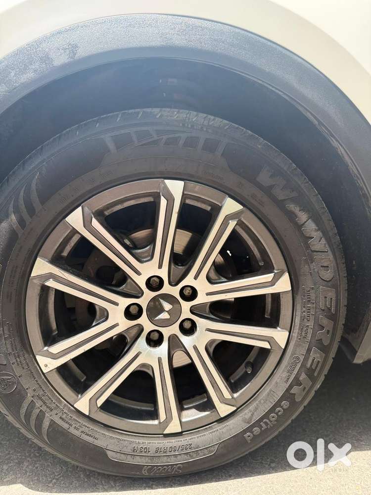 Mahindra Xuv700 2.0 Ax 7 Petrol At Luxury Pack Str, 2023, Petrol