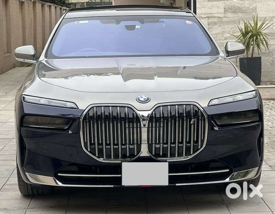 Bmw I7 Xdrive60, 2024, Electric