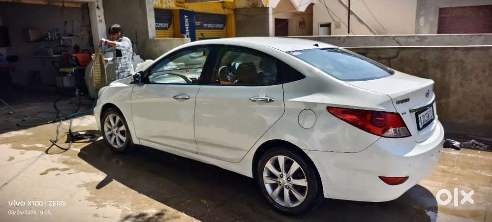 Hyundai Verna 1.6 2011 Car